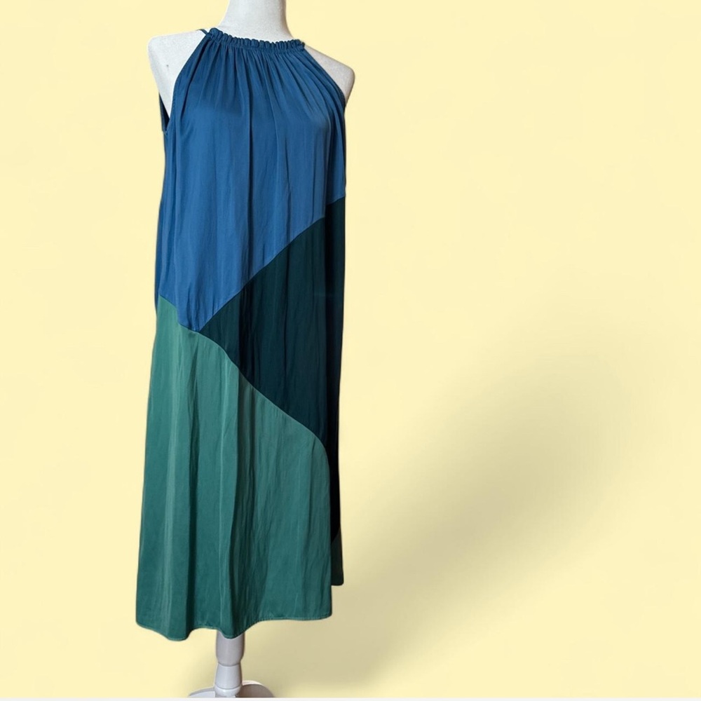 ColorBlock Halter MIDI - Picture 3 of 4